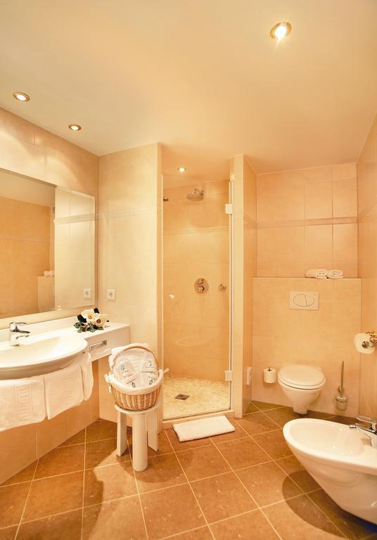 Boutiquehotel Saeumler Zell am Ziller Pokoj fotografie